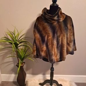 Trina Turk Faux Fur Capelet